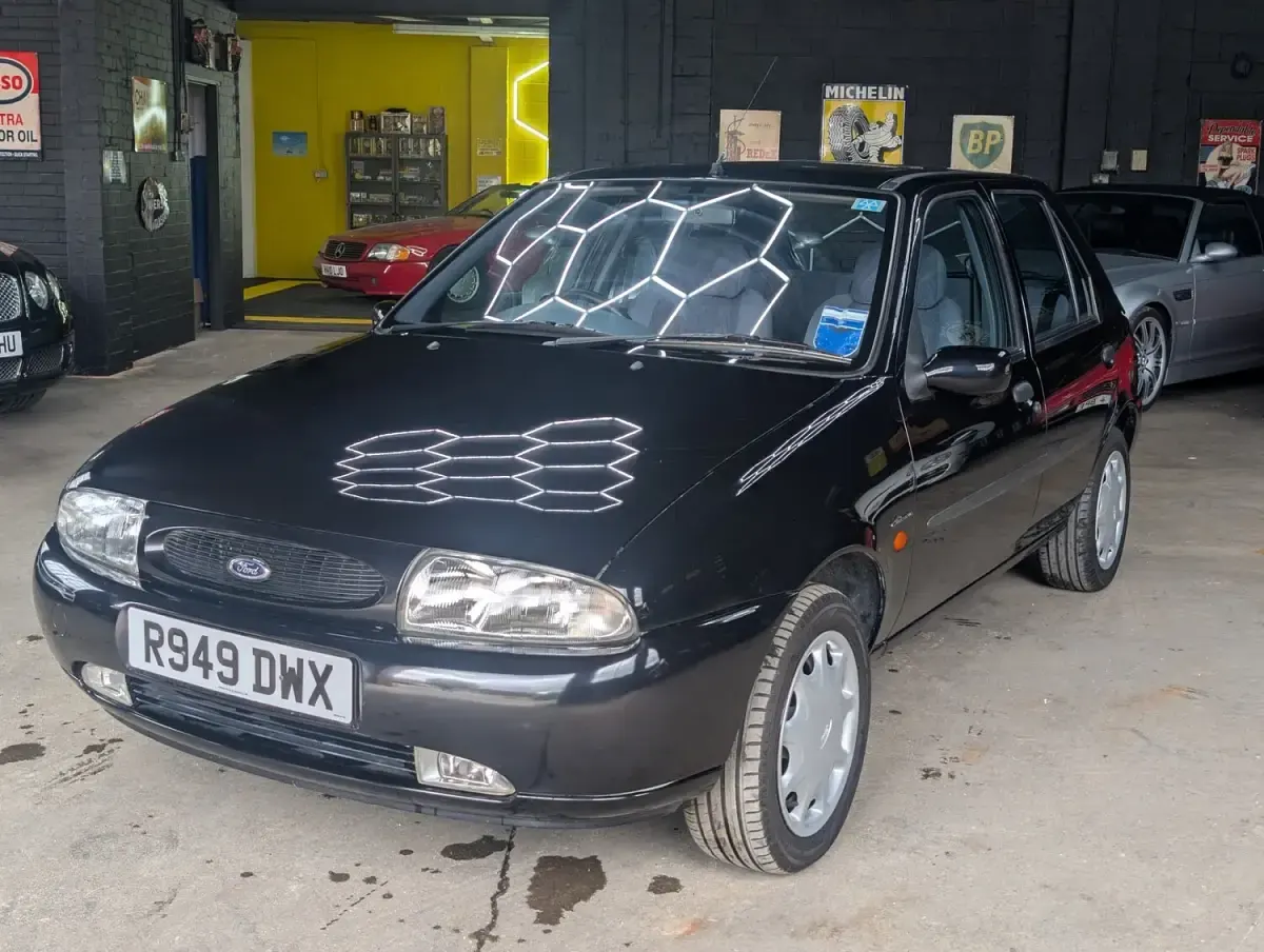 Used Ford Fiesta 75 HP (55 kW) 1997 Black Hatchback