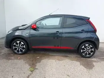 Used Toyota Aygo Trend 72 HP (52 kW) 2019 Grey Hatchback