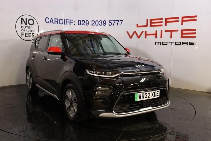 Black Used 2022 Kia Soul EV 2 SUV | £16,488 (Fair price) - Image 1/4