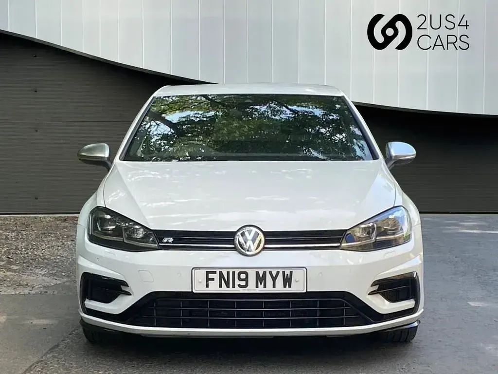 Used VW Golf VII R 300 HP (220 kW) 2019 White Hatchback