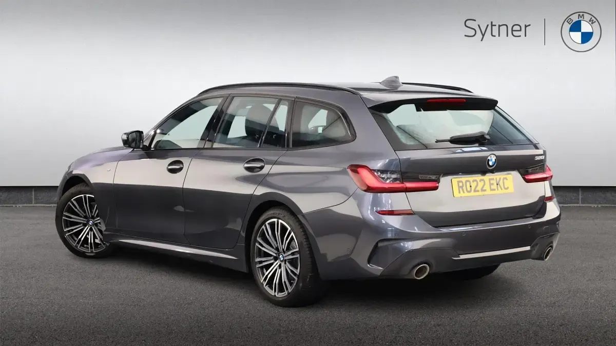 Begagnad BMW 320 M Sport 181 HK (133 kW) 2022 Grå Kombi
