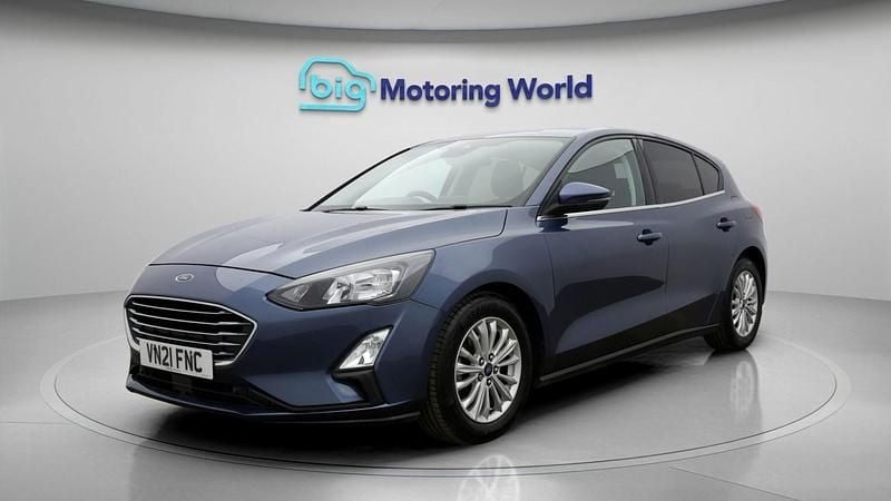 Used Ford Focus Titanium 2021 Blue Hatchback