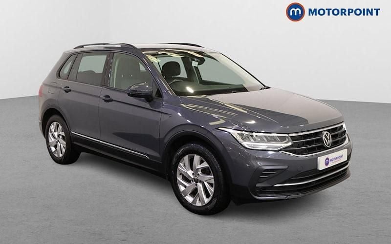 Used 2024 VW Tiguan Life SUV | £21,999 (Super price) - Image 1/4