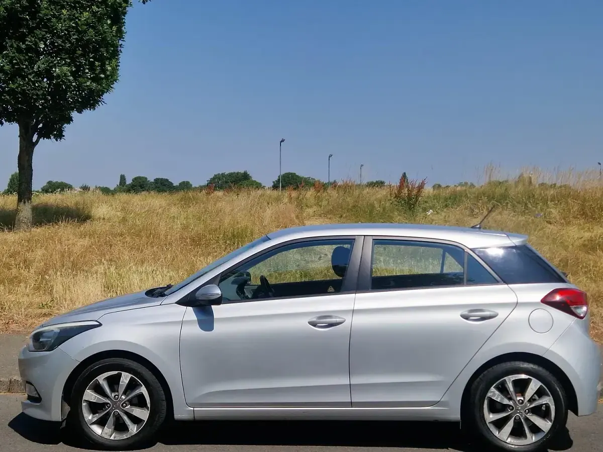 Used Hyundai i20 SE 2016 Silver Hatchback