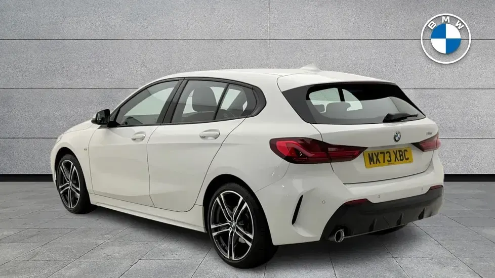 Used BMW 118 M Sport 134 HP (98 kW) 2023 White Hatchback