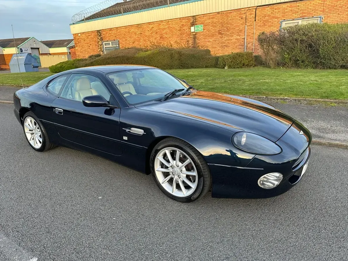 Used Aston Martin Vantage 2000 Blue Coupe