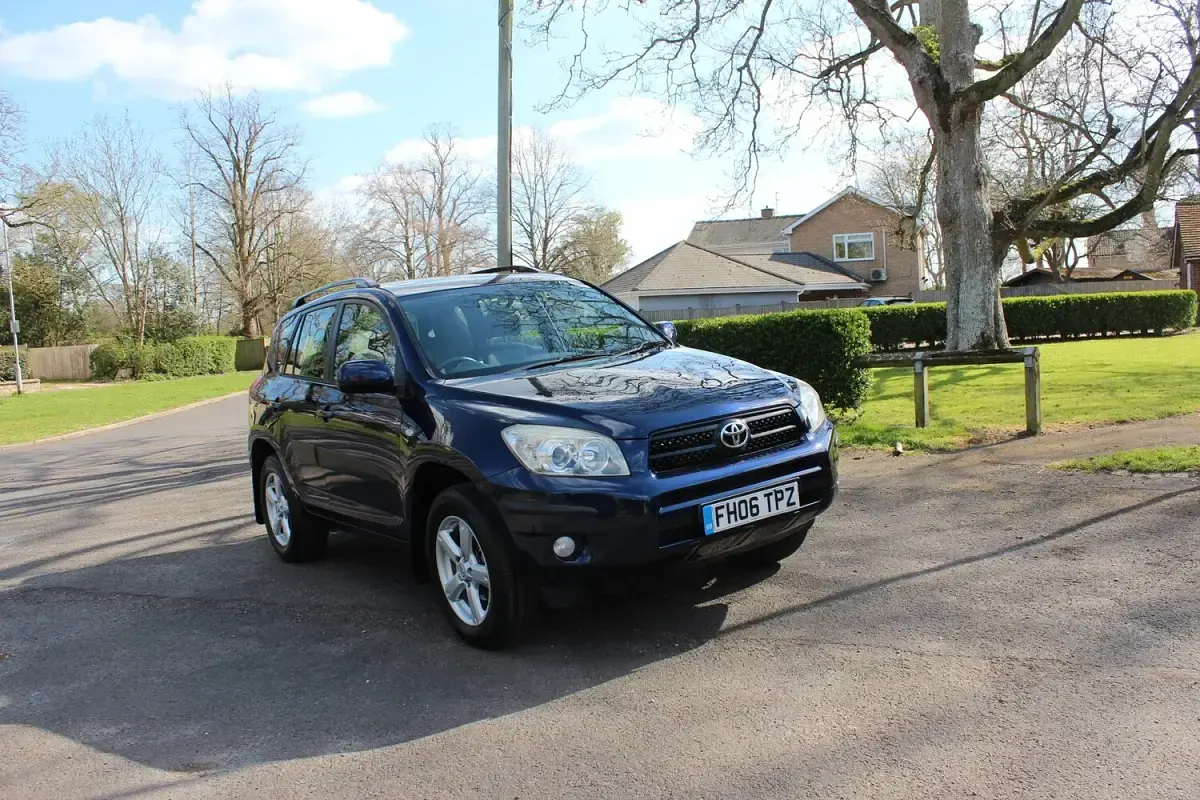 Used Toyota RAV4 2006 Blue SUV