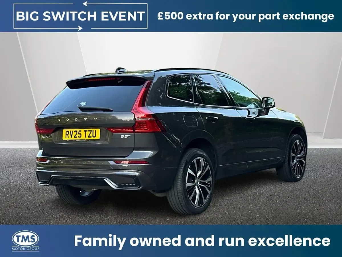Begagnad Volvo XC60 Ultra 250 HK (183 kW) 2025 Grå SUV