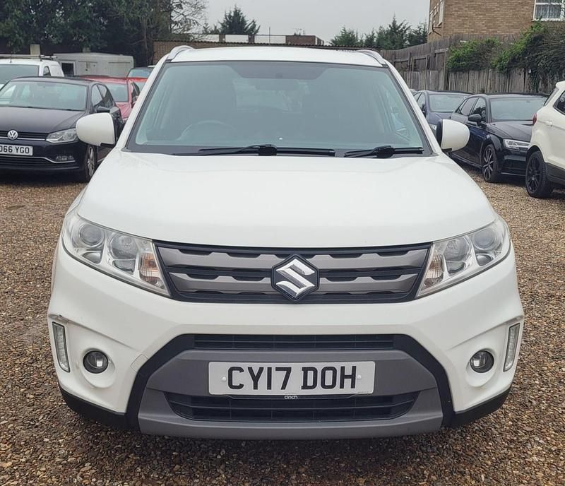 Used Suzuki Vitara SZ-T 2017 White SUV