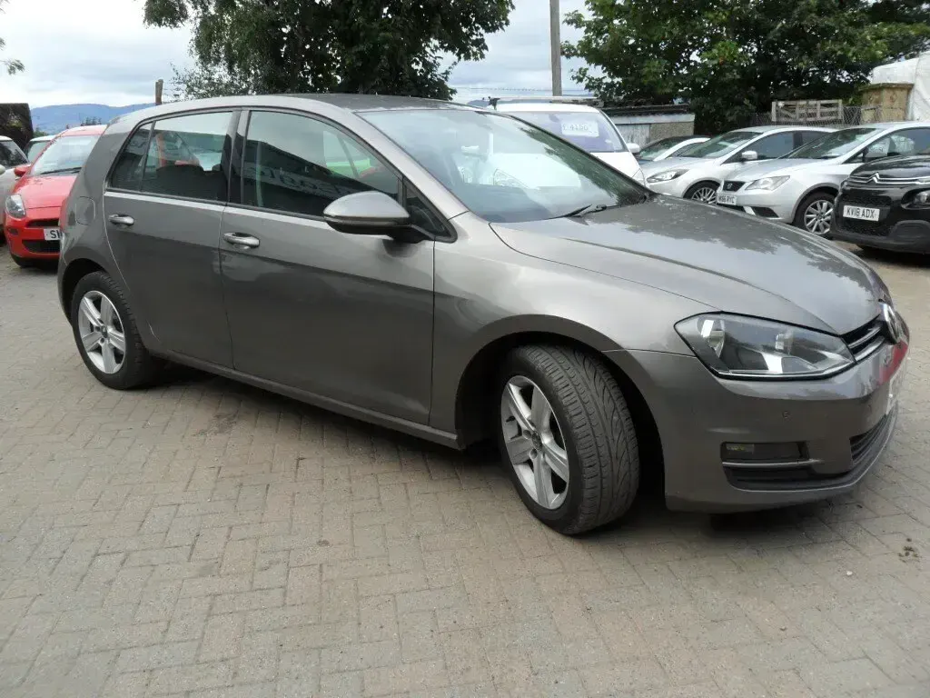 Used VW Golf VII Match 105 HP (77 kW) 2014 Grey Hatchback