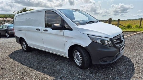 White Used 2015 Mercedes Vito MPV | £6,495 (Fair price) - Image 1/1