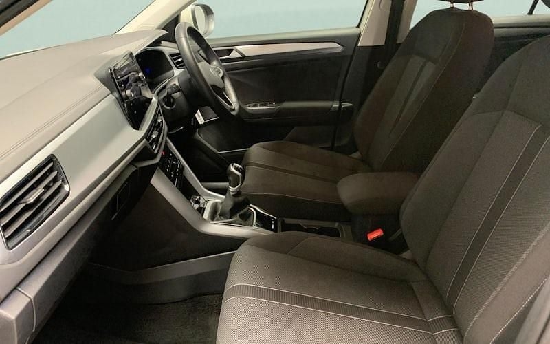 Used VW T-Roc Life 150 HP (110 kW) 2024 SUV