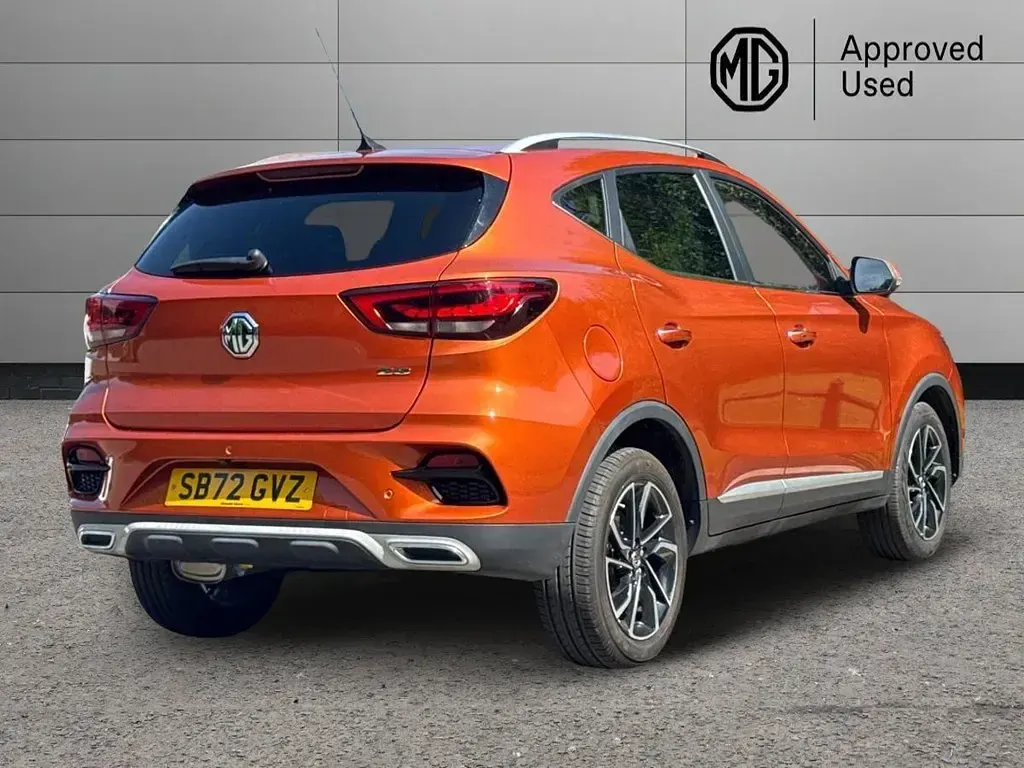 Usado MG ZS 111 HP (81 kW) 2023 Laranja SUV