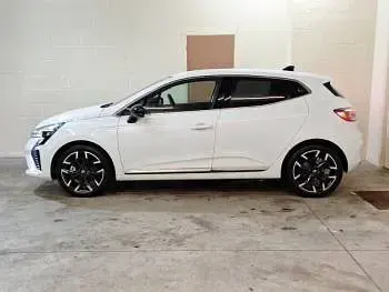 New Renault Clio Techno 143 HP (105 kW) 2025 White Hatchback