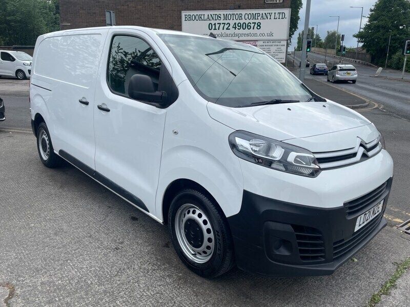 White Used 2021 Citroën Dispatch MPV | £10,495 (Fair price) - Image 1/4