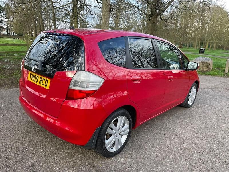 Used Honda Jazz EX 100 HP (73 kW) 2009 Red Hatchback