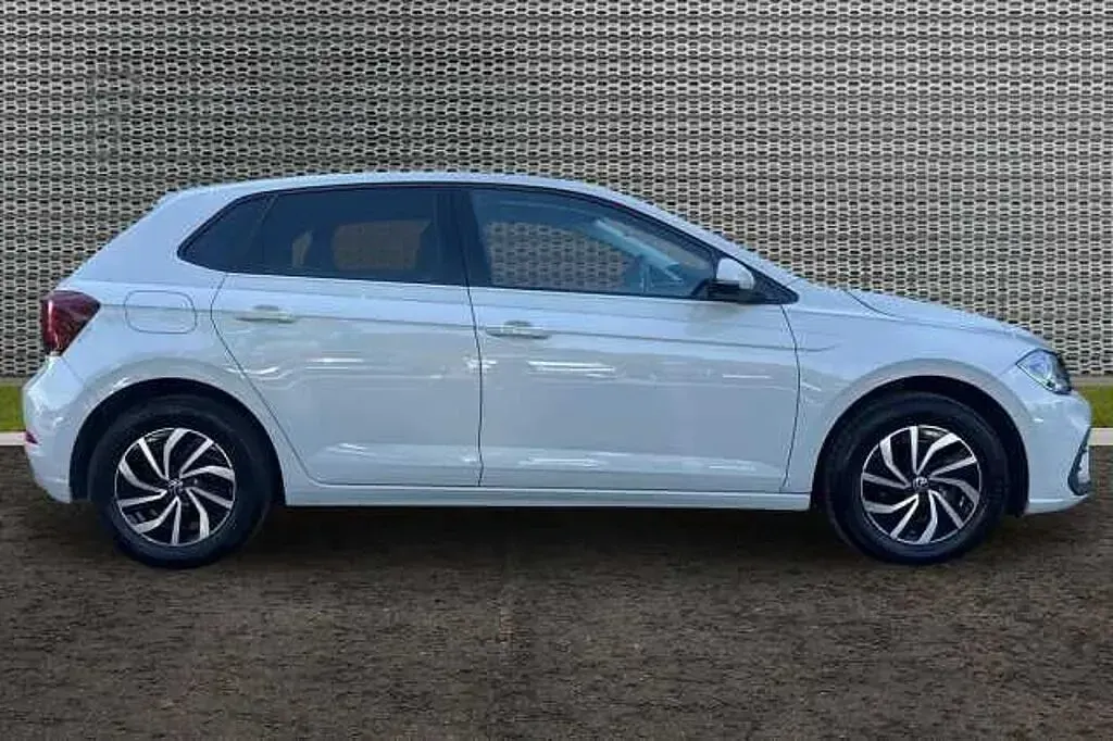 Used VW Polo 95 HP (69 kW) 2023 Hatchback