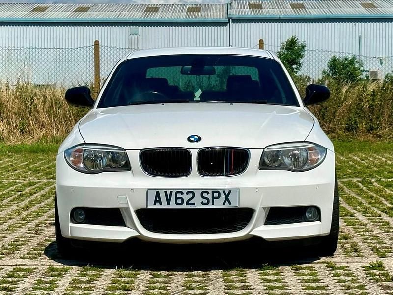 Used BMW 118 Coupé Sport Line 143 HP (105 kW) 2012 White Coupe