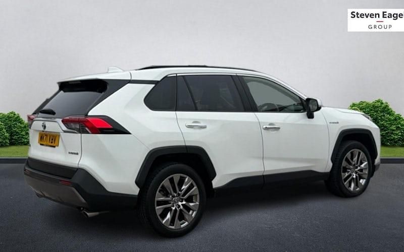 Used Toyota RAV4 218 HP (160 kW) 2025 Estate