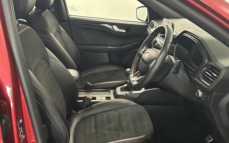 Used Ford Kuga ST-Line X 150 HP (110 kW) 2020 Red SUV