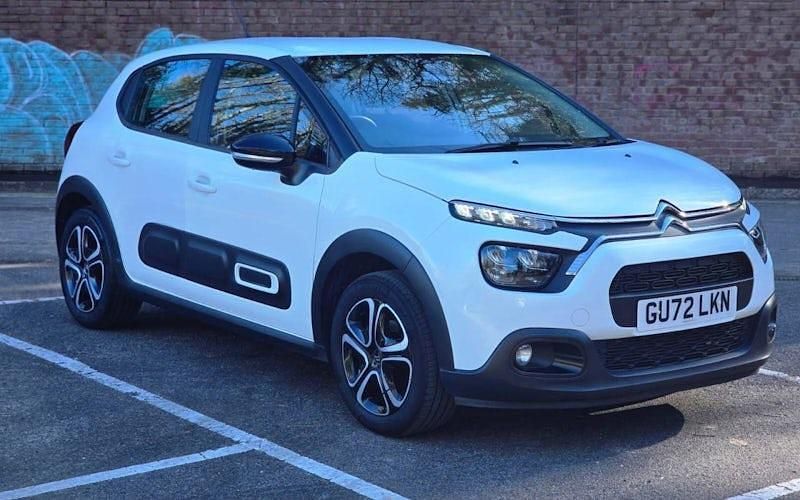 Used Citroën C3 PureTech 83 HP (61 kW) 2022 White Hatchback