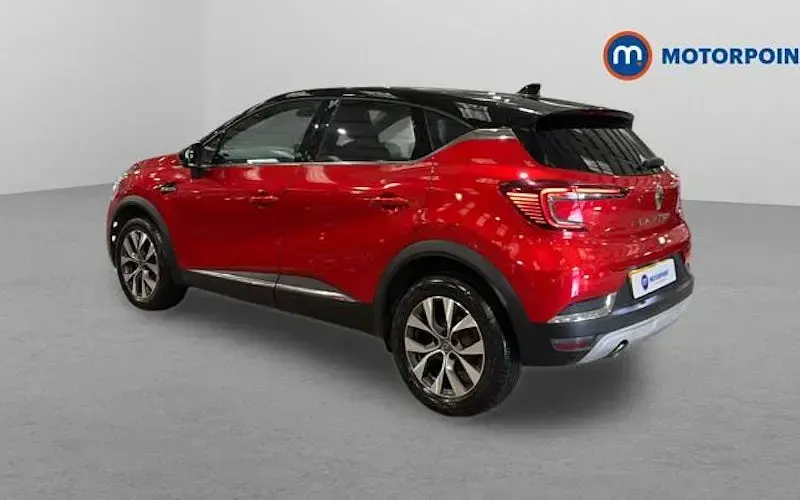 Used Renault Captur Version S 131 HP (96 kW) 2020 Red/black SUV