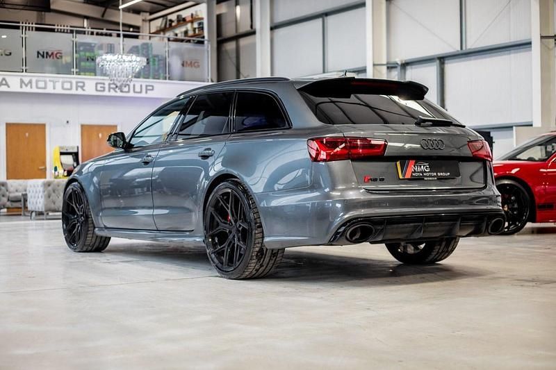 Used Audi RS6 Comfort 560 HP (411 kW) 2017 Grey Estate