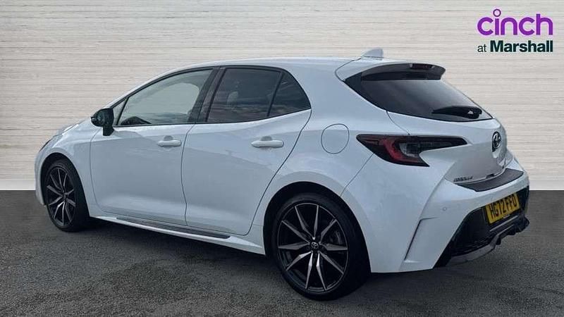 Used Toyota Corolla Sport 140 HP (102 kW) 2023 White Hatchback