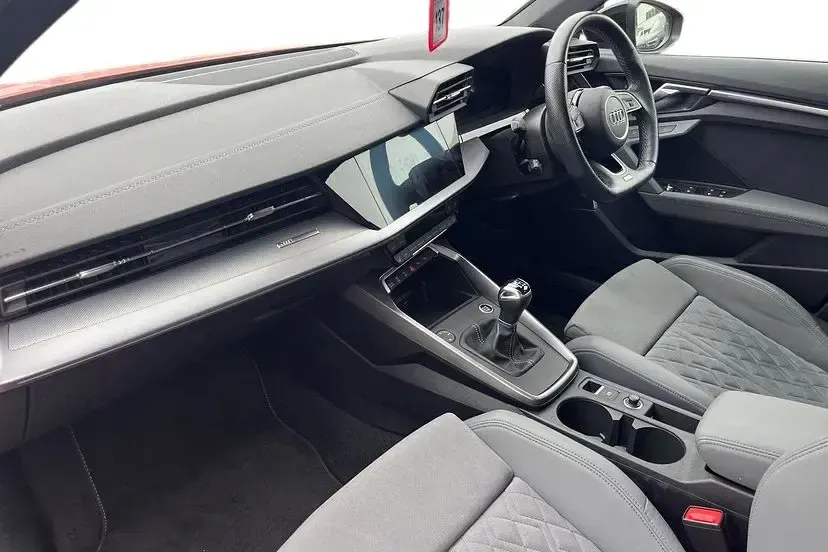 Used Audi A3 Design 148 HP (108 kW) 2023 Red Sedan