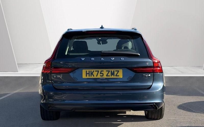 Used Volvo V90 CC Plus 250 HP (183 kW) 2023 Estate