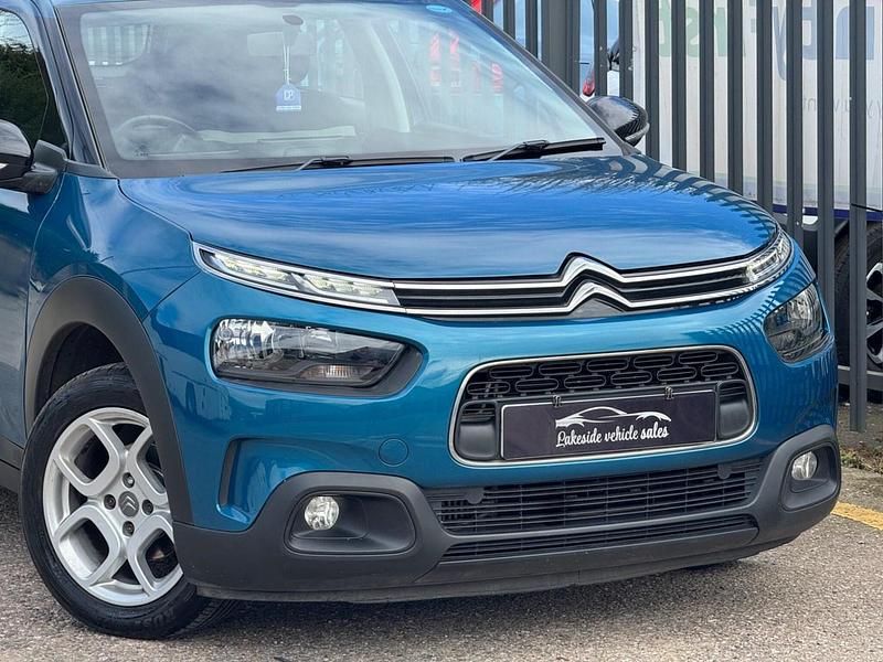 Used Citroën C4 Cactus Feel 110 HP (80 kW) 2018 Blue Hatchback