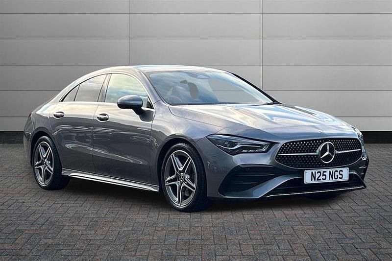 Used Mercedes CLA200 Executive 163 HP (119 kW) 2024 Mountain grey Sedan