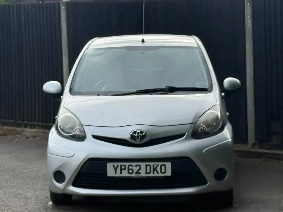 Used Toyota Aygo 68 HP (50 kW) 2012 Silver Hatchback