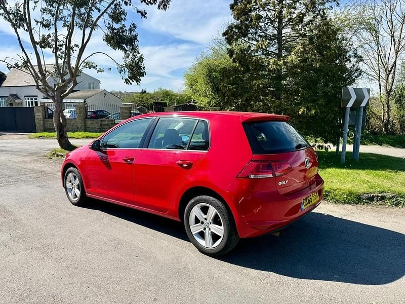 Used VW Golf VII Match 110 HP (80 kW) 2015 Red Hatchback