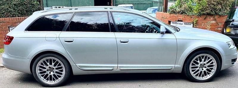 Used Audi A6 Allroad Advanced 242 HP (177 kW) 2011 Silver Estate