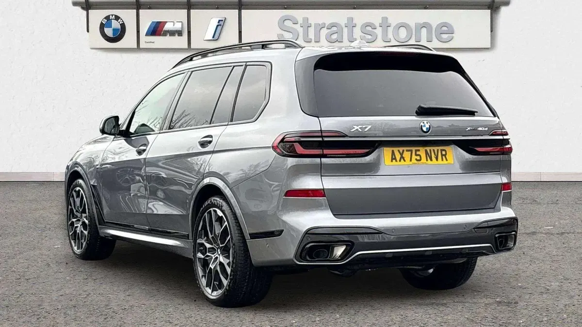 Usado BMW X7 M Sport 347 CV (255 kW) 2026 Gris SUV