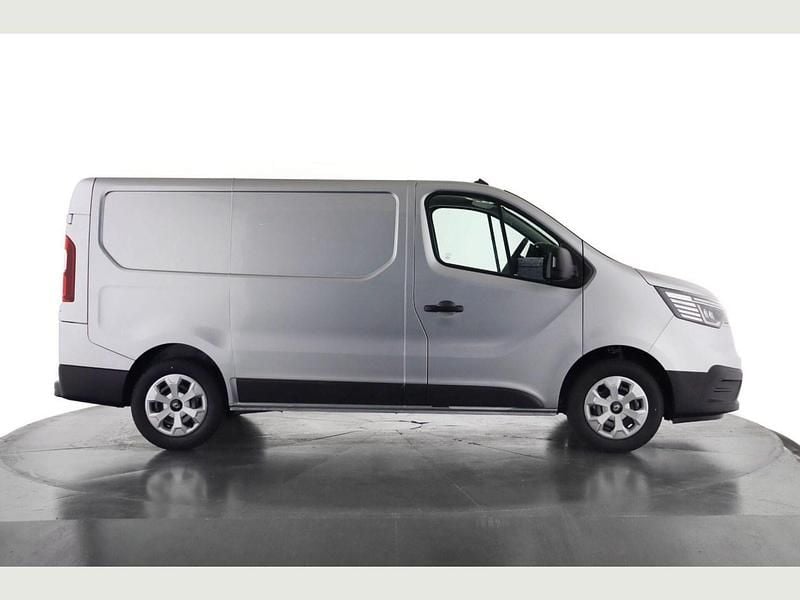 Used Renault Trafic 150 HP (110 kW) 2024 Solid  urban grey  MPV