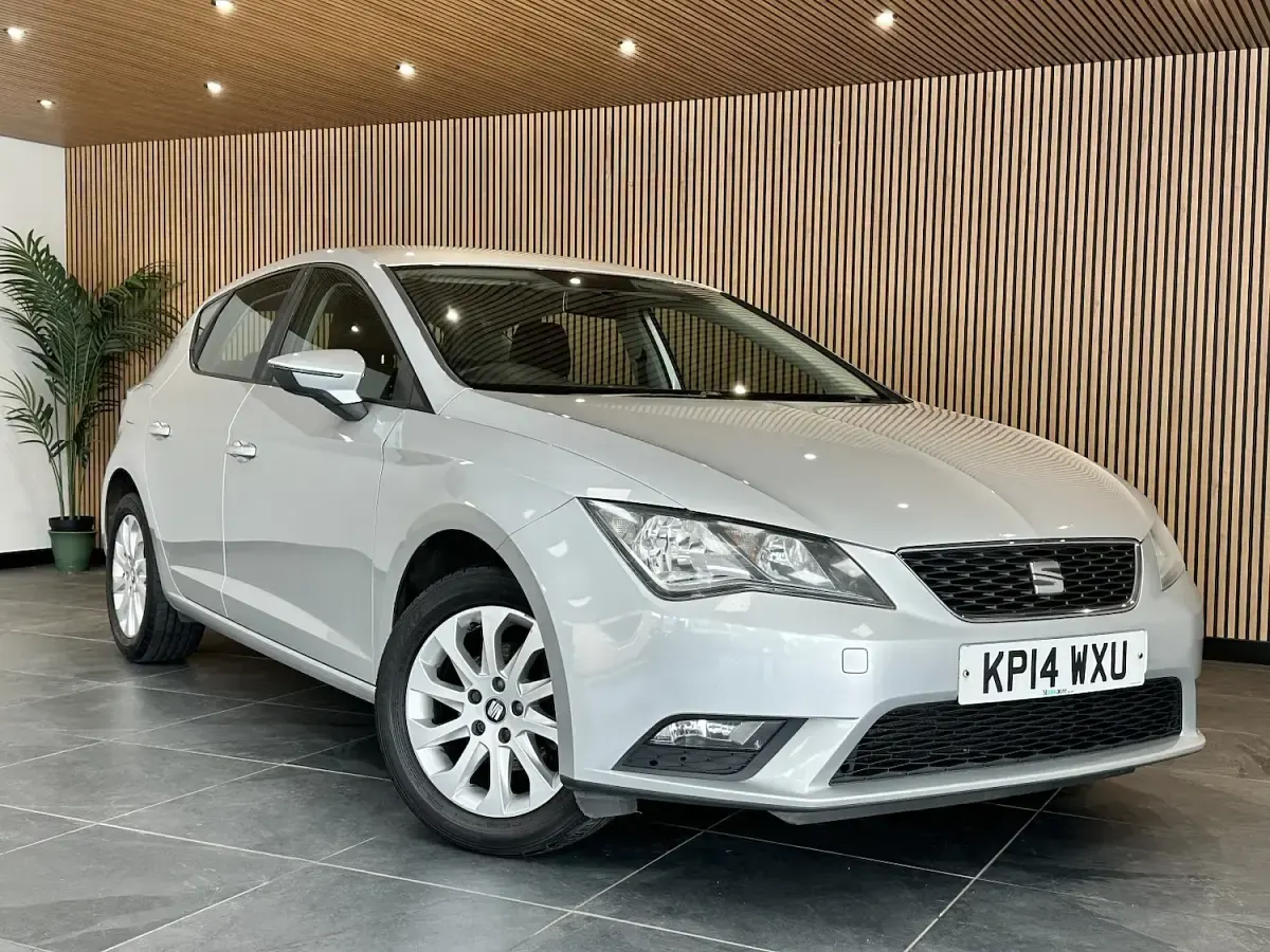 Used Seat Leon SE 110 HP (80 kW) 2014 Silver Hatchback