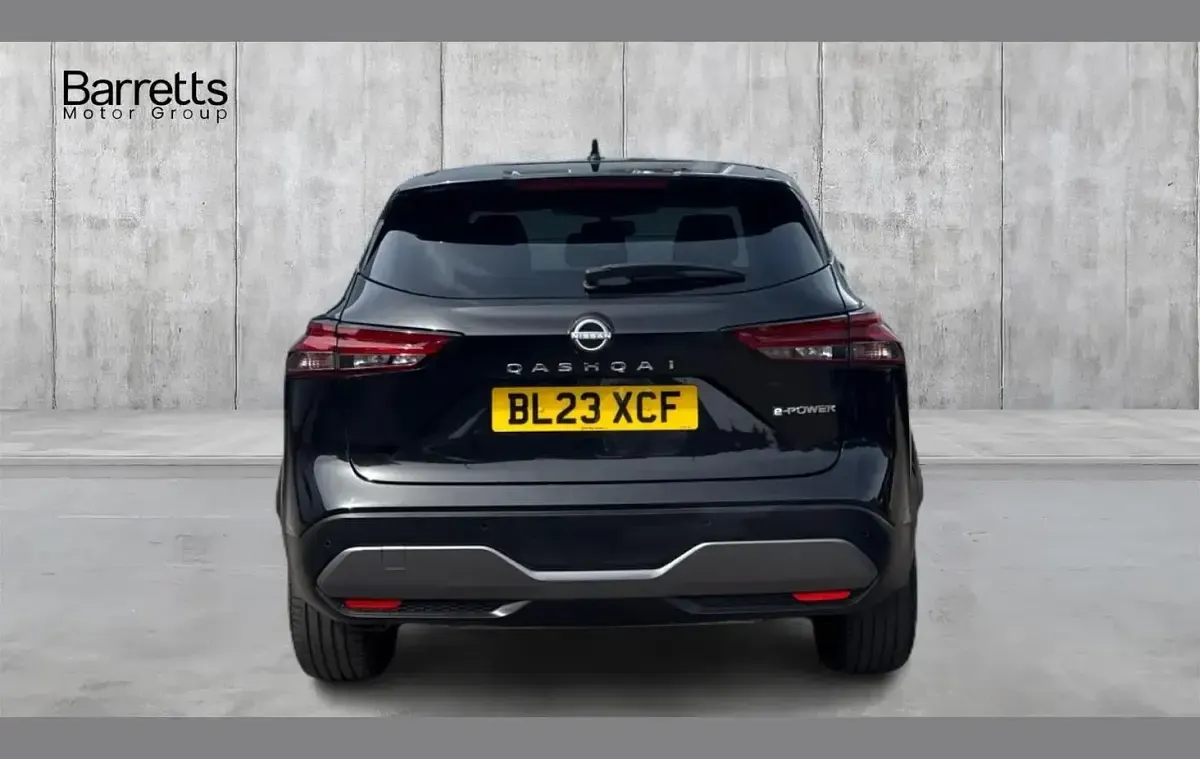 Used Nissan Qashqai N-Connecta 187 HP (137 kW) 2023 Black SUV