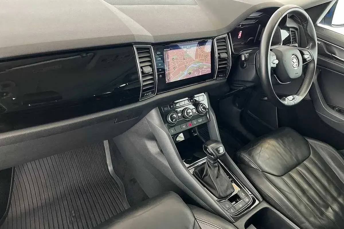 Used Skoda Kodiaq LAURIN & KLEMENT 150 HP (110 kW) 2020 Blue SUV