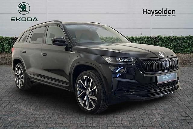 Black magic pearl effect Used 2022 Skoda Kodiaq SportLine SUV | £30,893 (Fair price) - Image 1/4