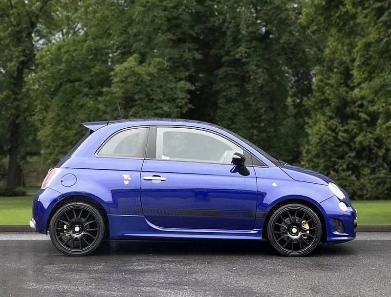 Used Abarth 595 160 HP (117 kW) 2015 Blue Hatchback