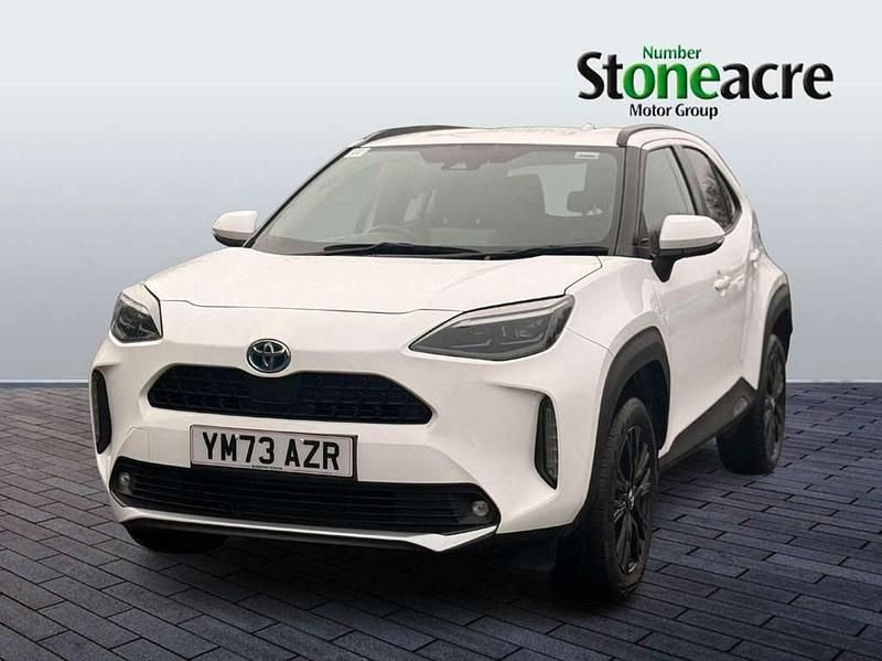 Used Toyota Yaris Cross Design 113 HP (83 kW) 2023 White SUV