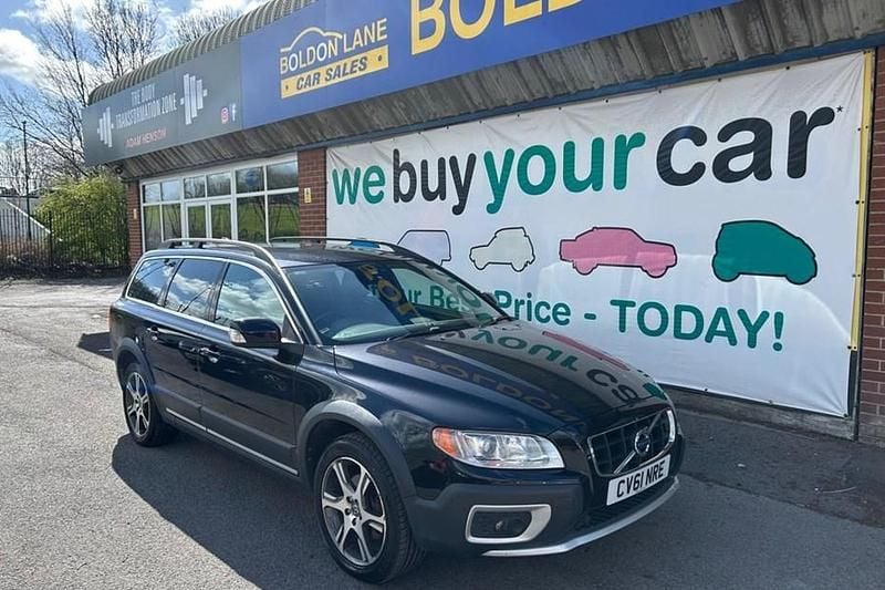 Used Volvo XC70 SE Lux 215 HP (158 kW) 2011 Black Estate