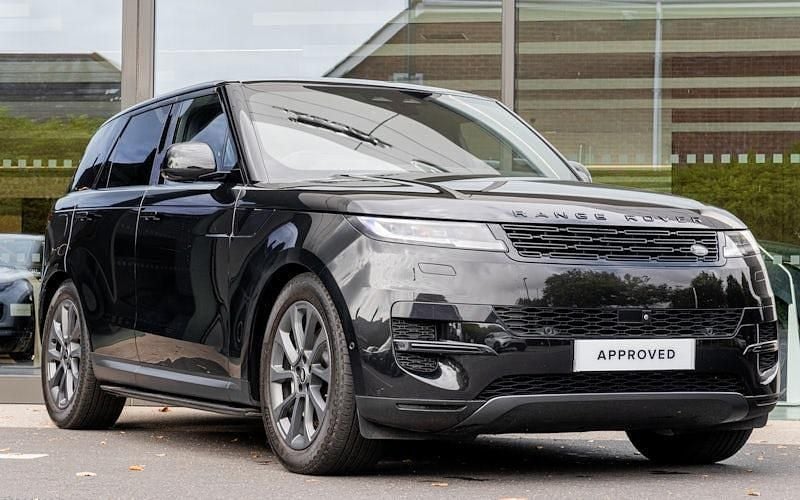 Used 2026 Land Rover Range Rover Sport SE SUV | £67,816 (Super price) - Image 1/4