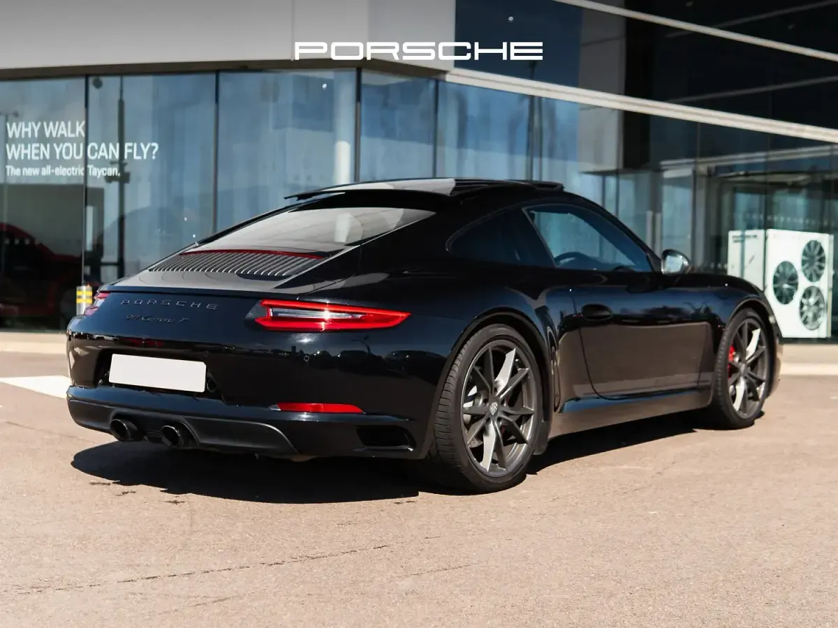 Used Porsche 911 2018 Black Coupe