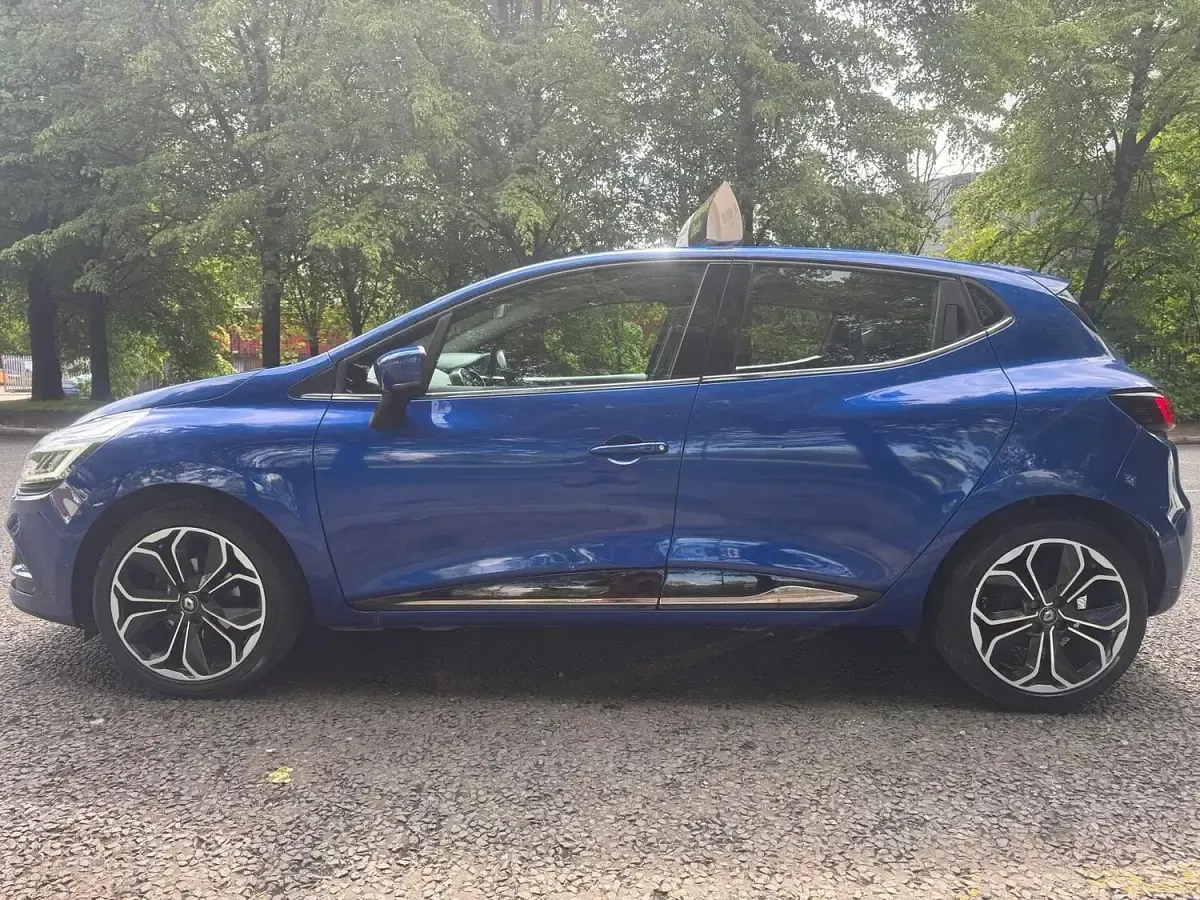 Used Renault Clio Dynamique 120 HP (88 kW) 2017 Blue Hatchback