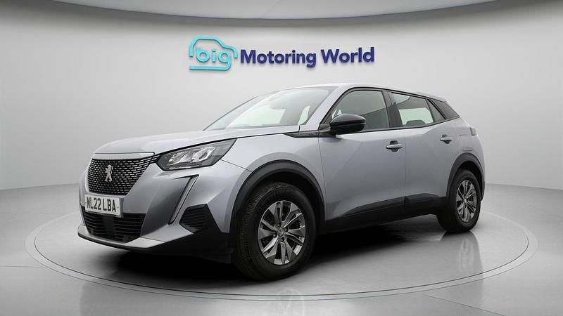 Used Peugeot e-2008 Active Premium 98 kW (134 HP) 2022 Grey SUV