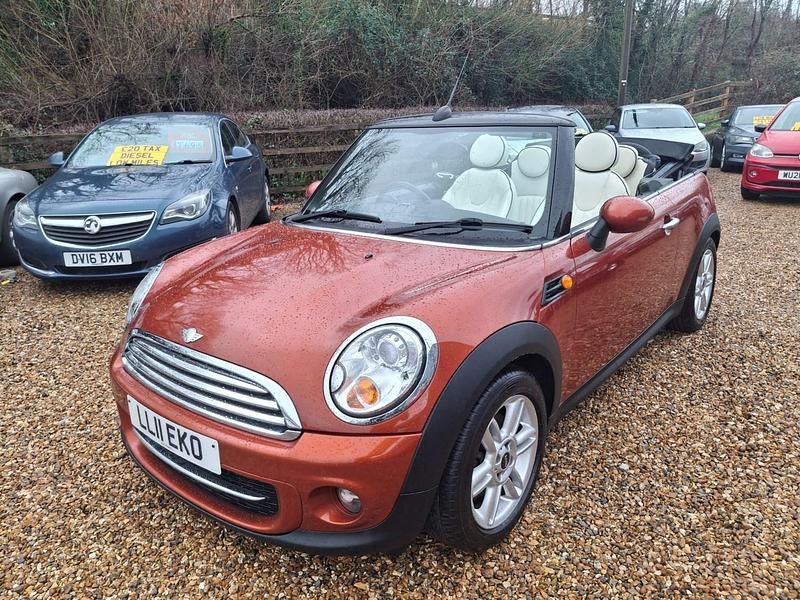 Used Mini Cooper D Cabriolet 112 HP (82 kW) 2011 Orange Cabriolet