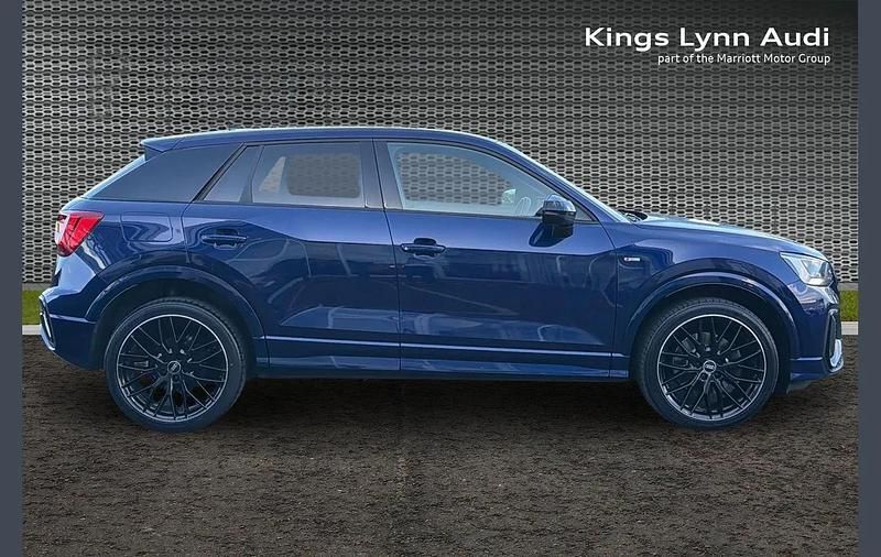 Used Audi Q2 Black Edition 147 HP (108 kW) 2021 Blue SUV